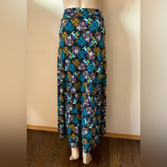Lularoe - Picture 2 of 2